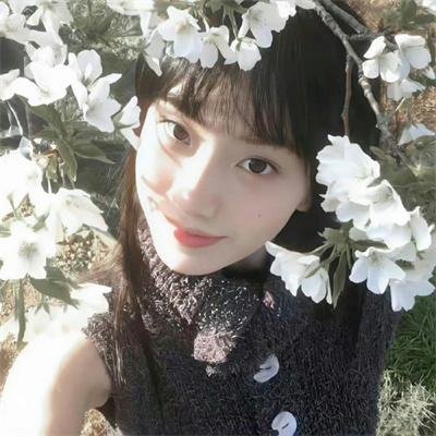 在巨人中间